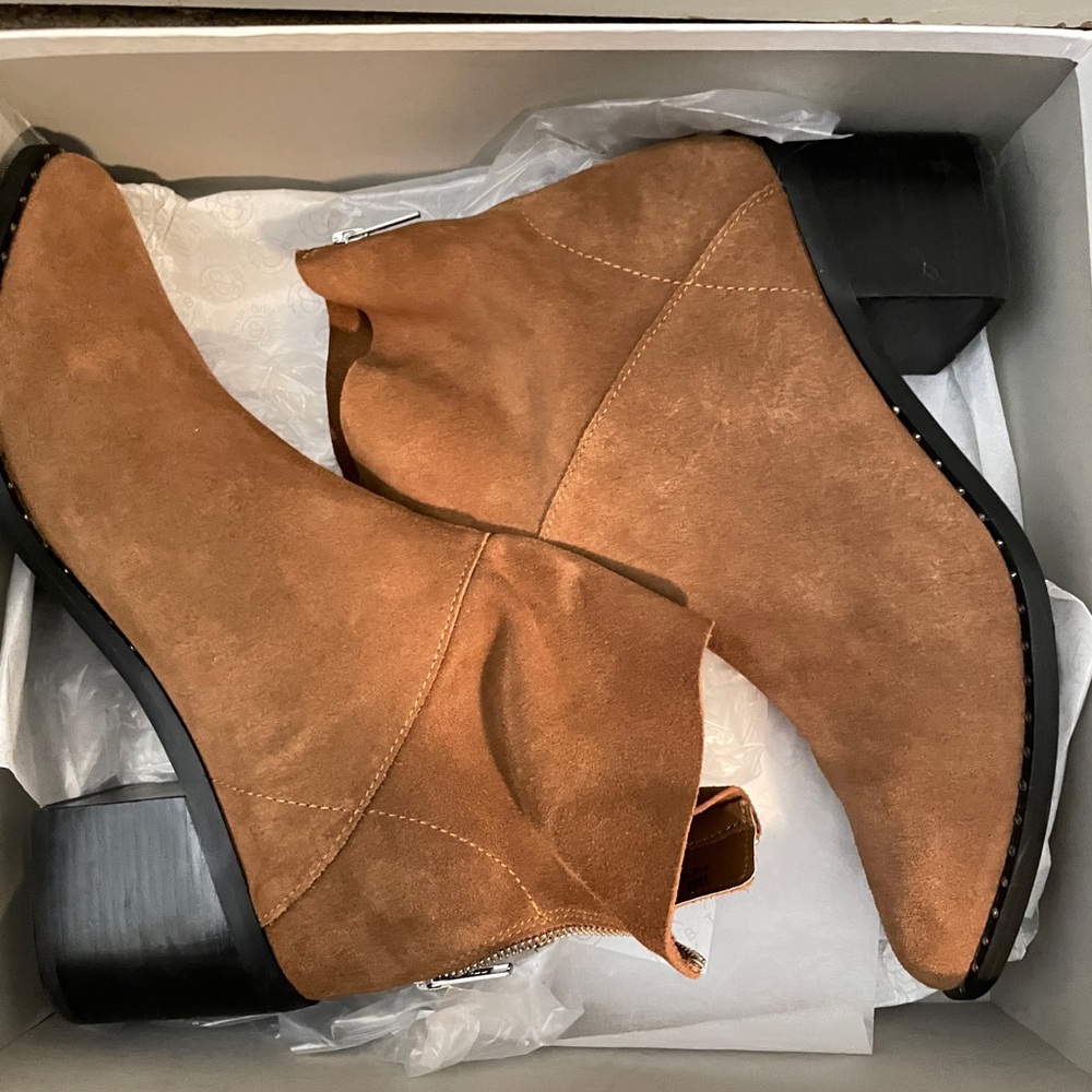 Treasure and Bond Beige Booties